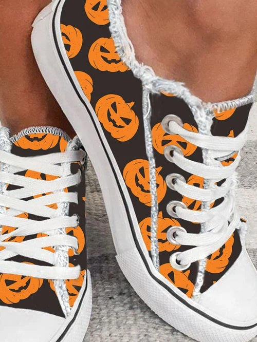 Pumpkin Print Print Frayed Sneakers
